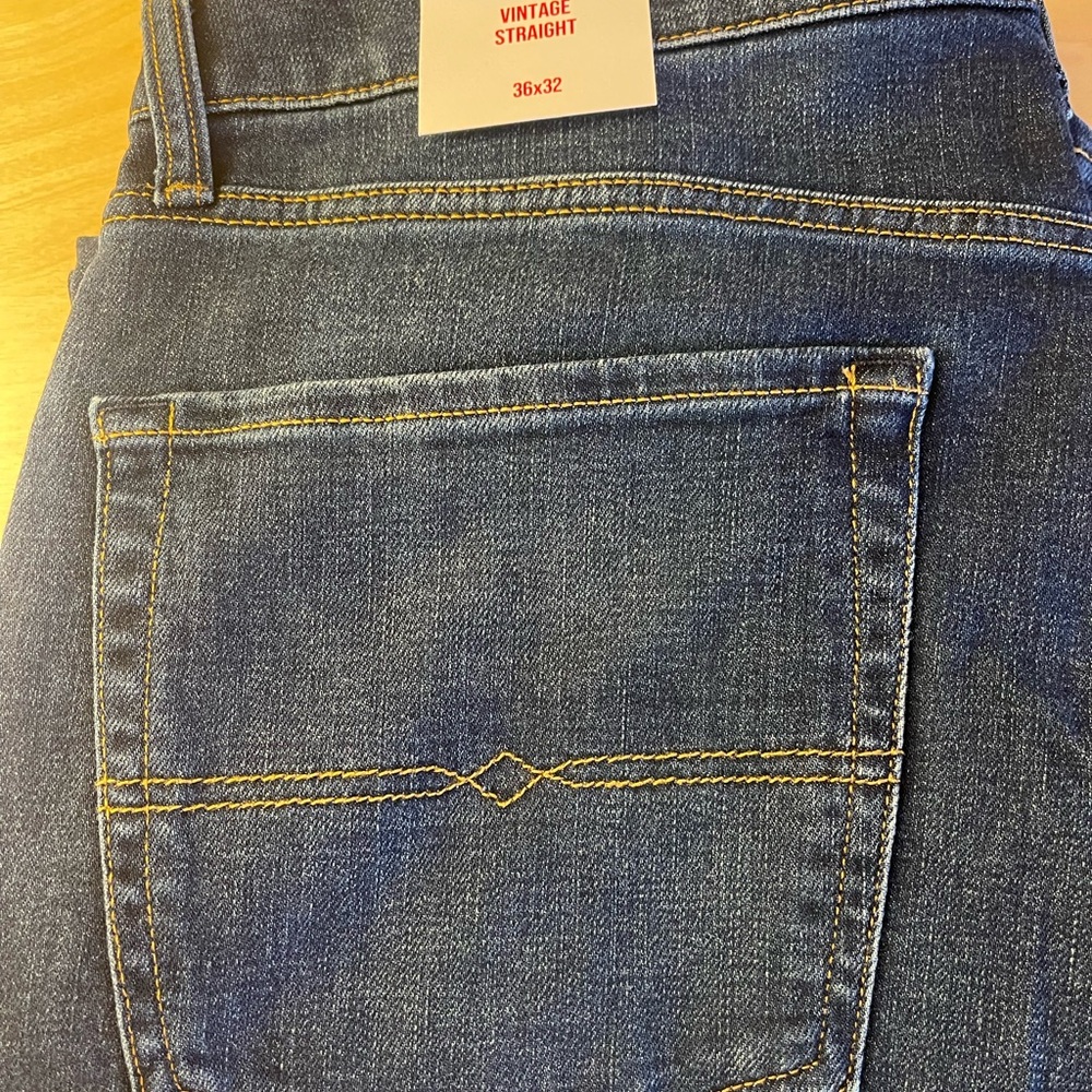 Lucky Brand Men's Straight Jeans Dark Blue with Gold Stitching